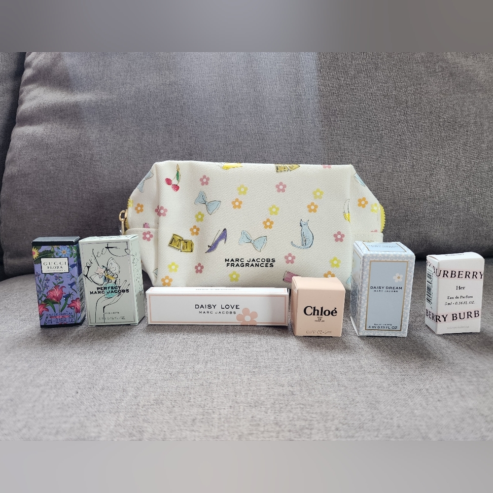Marc Jacobs Fragrances Cosmetic Bag
